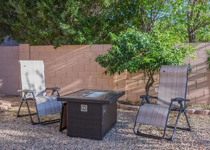 Spacious Golf Course House With Pool Heater, * Goodyear