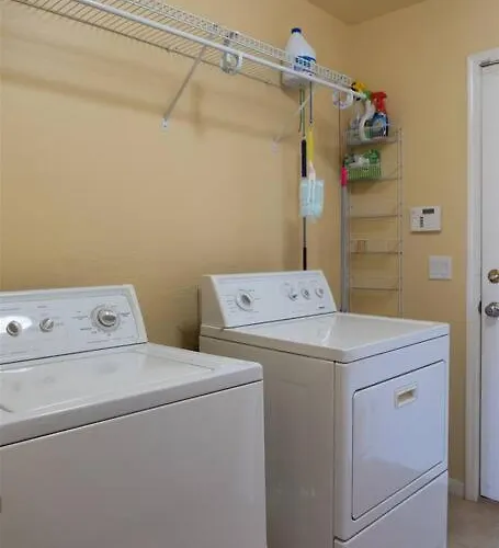 Spacious Golf Course House With Pool Heater,