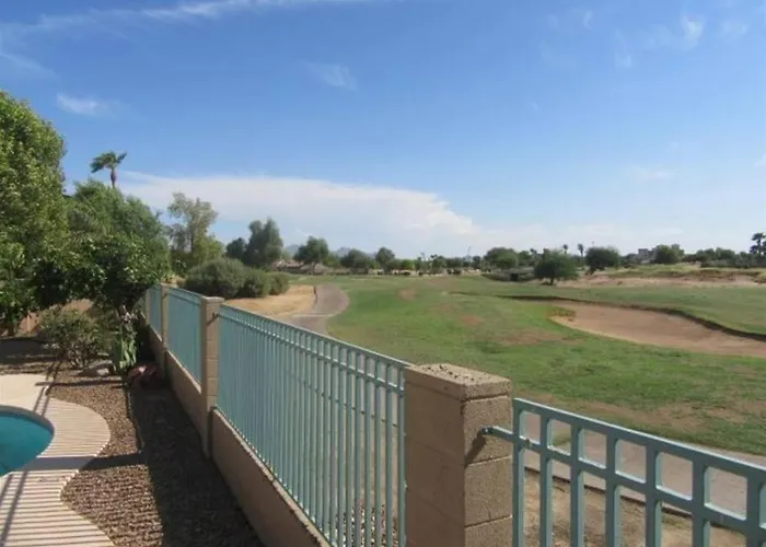 Spacious Golf Course House With Pool Heater, Goodyear