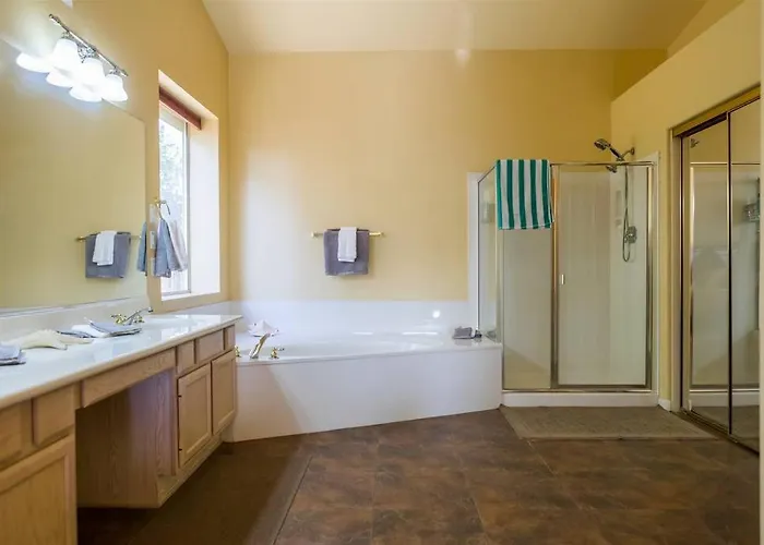 Spacious Golf Course House With Pool Heater, *