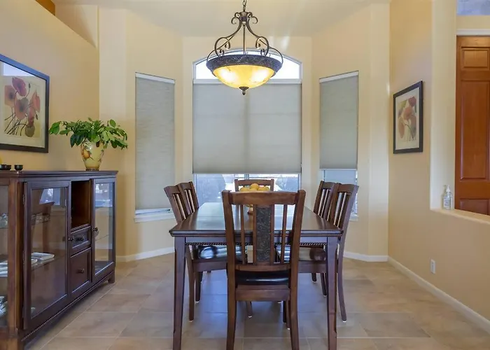 Dom wakacyjny Spacious Golf Course House With Pool Heater,